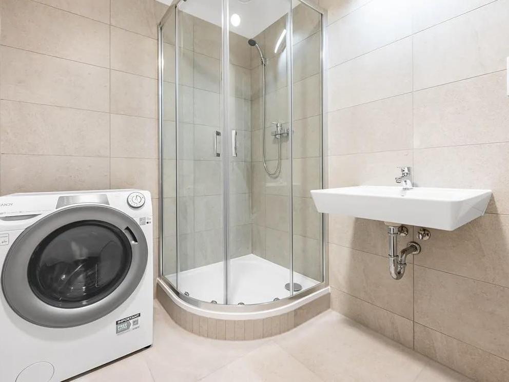 Pronájem bytu 1+kk 35 m2