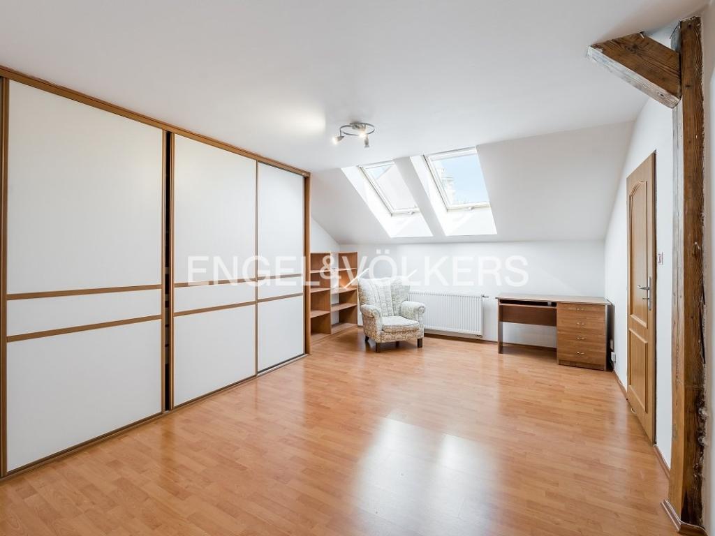 Pronájem bytu 3+kk 112 m2