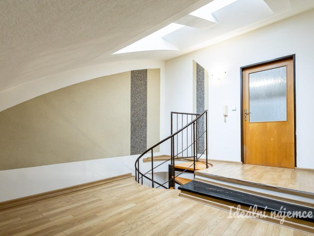 Pronájem bytu 2+kk 53 m2