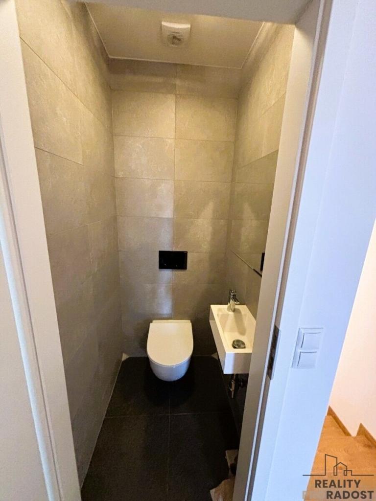 Pronájem domu 120 m2, Praha – náhled fotky 11