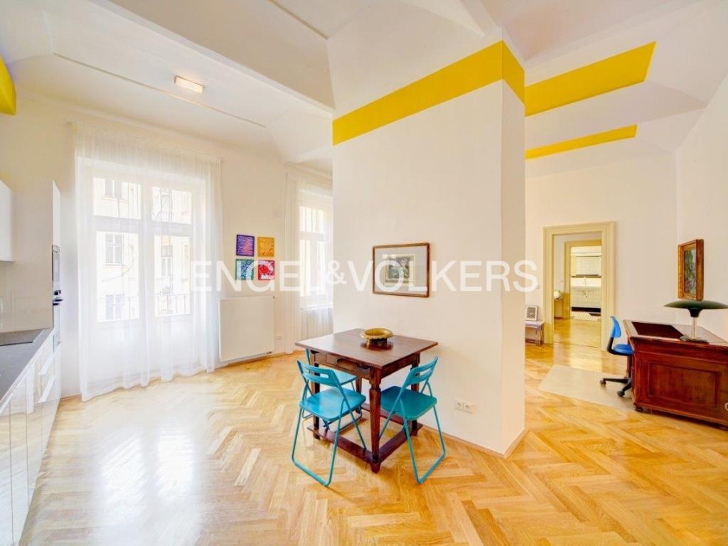 Pronájem bytu 2+kk 65 m2