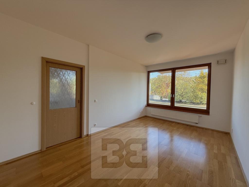 Pronájem bytu 2+kk 63 m2, Praha – náhled fotky 15