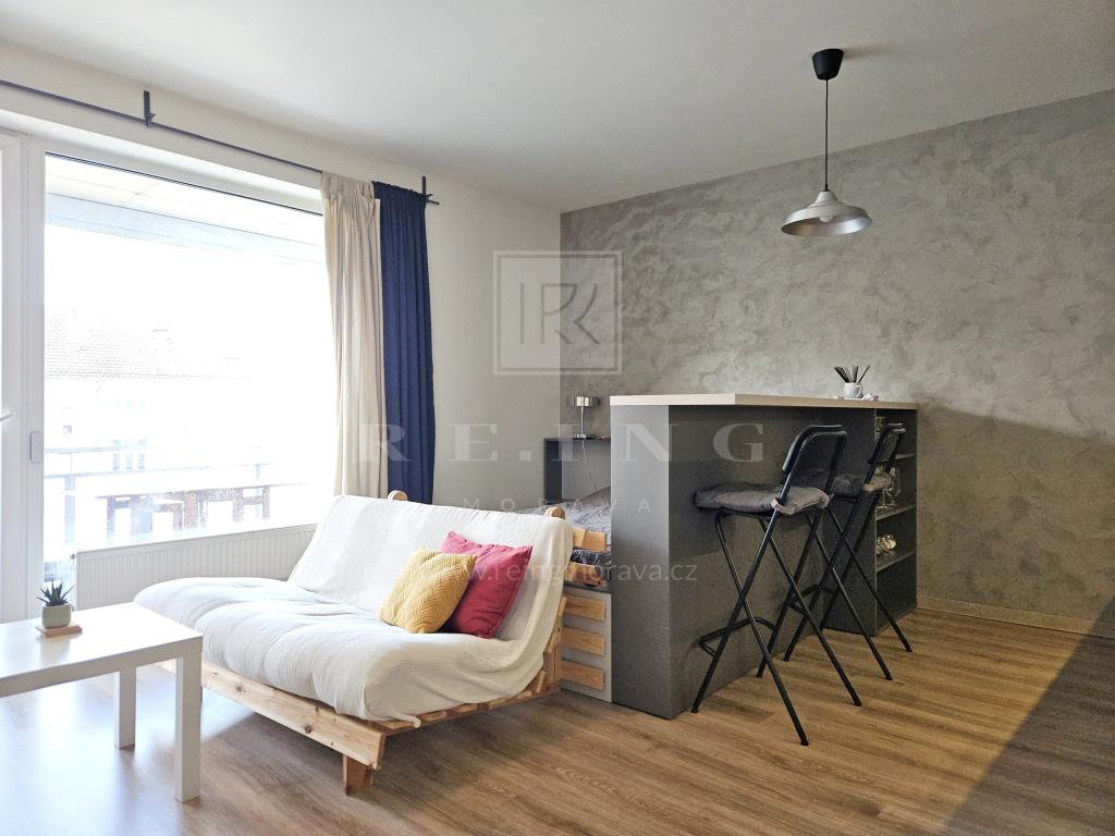 Pronájem bytu 1+kk 35 m2