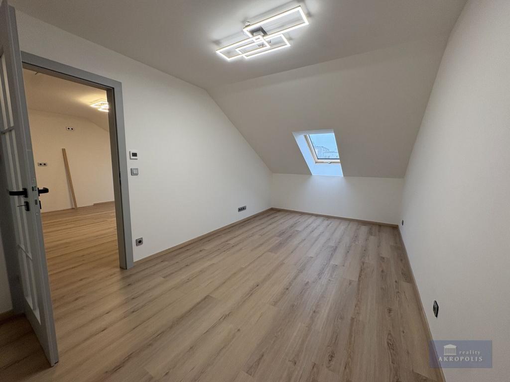 Pronájem bytu 2+kk 52 m2