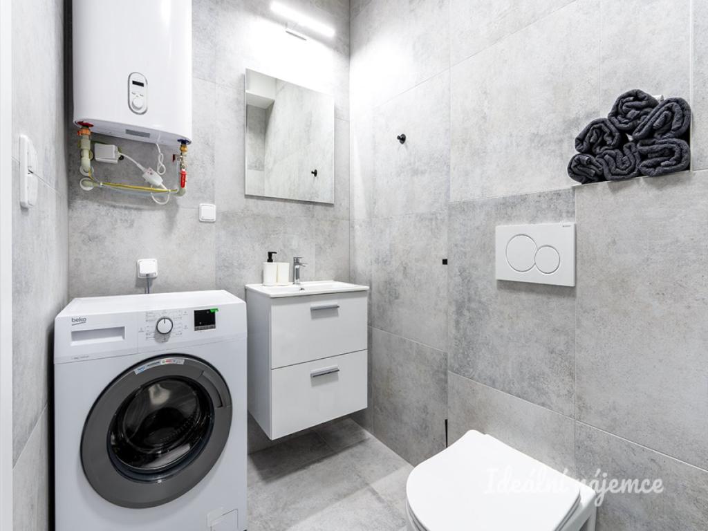 Pronájem bytu 2+kk 42 m2, Praha – náhled fotky 9