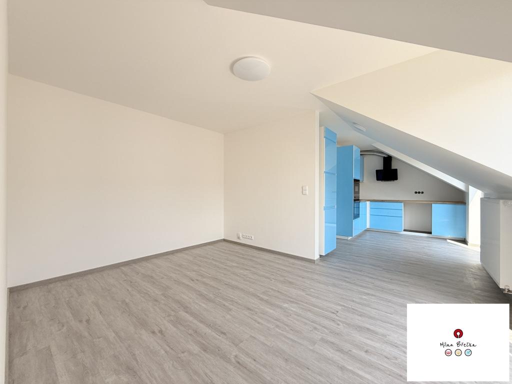 Pronájem bytu 1+kk 32 m2