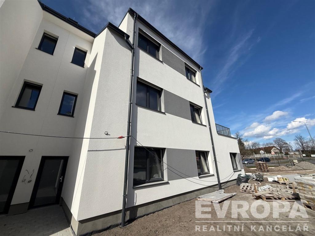 Pronájem bytu 2+kk 50 m2
