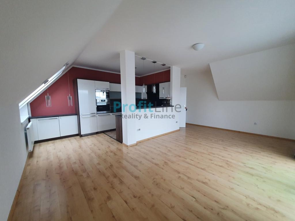 Pronájem bytu 3+kk 98 m2