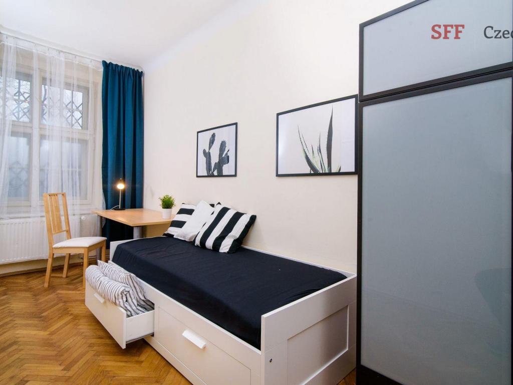 Pronájem bytu pokoj 12 m2