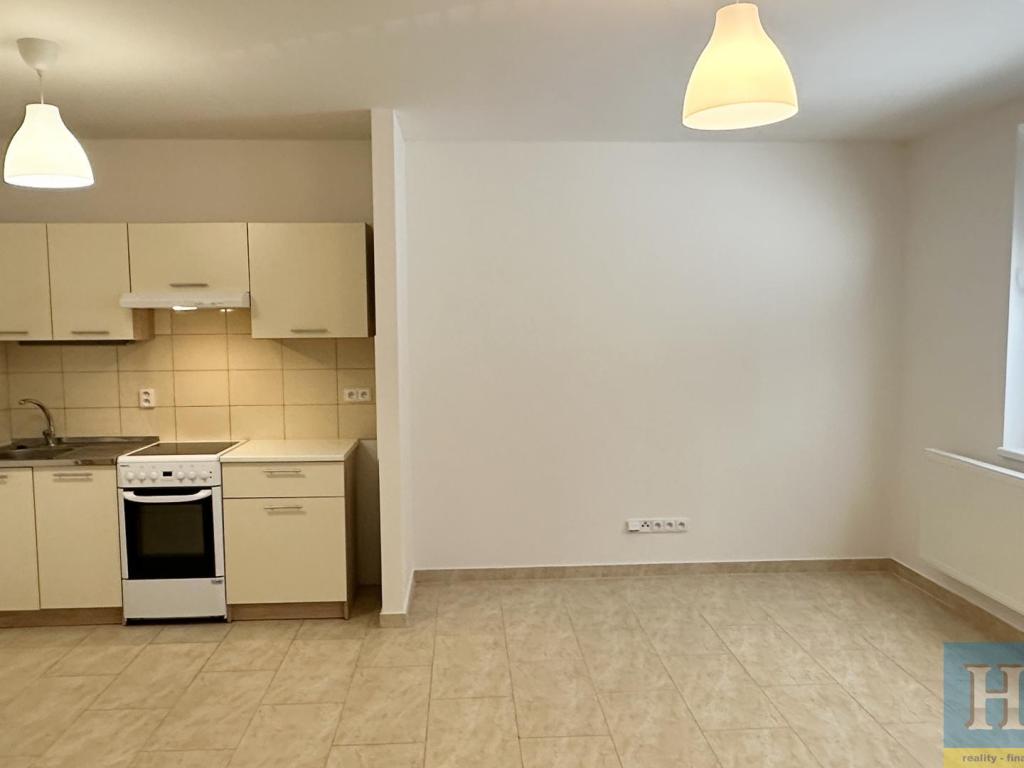 Pronájem bytu 1+kk 36 m2