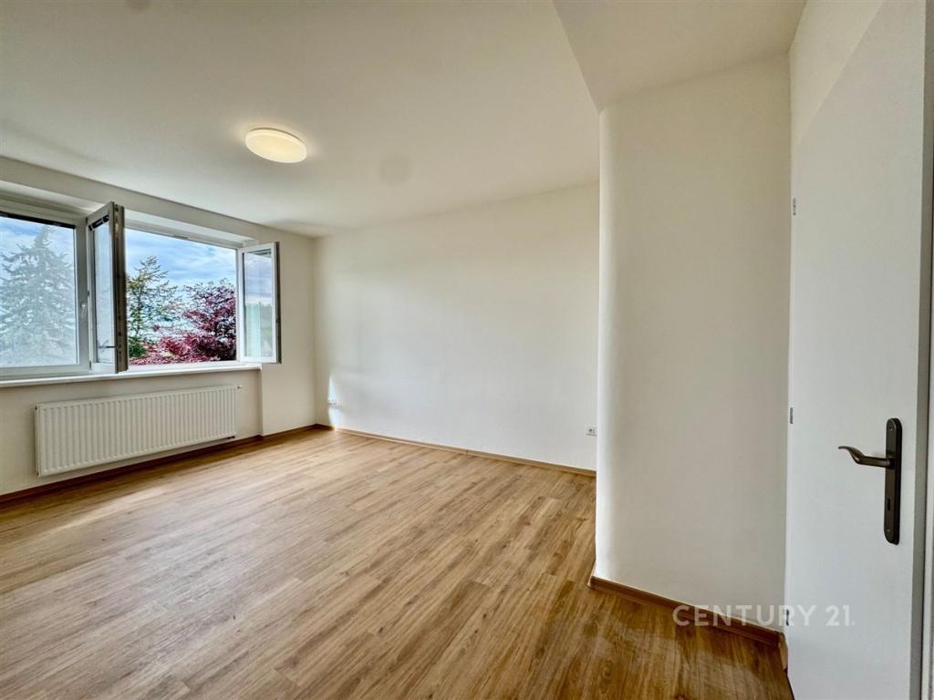 Pronájem bytu 2+1 68 m2