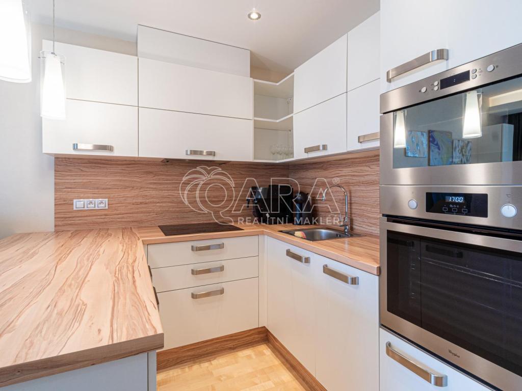 Pronájem bytu 1+kk 37 m2
