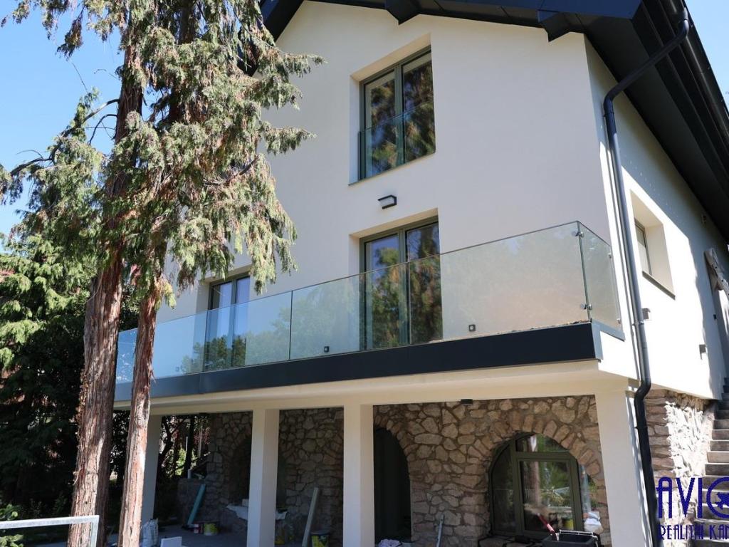 Listing 2