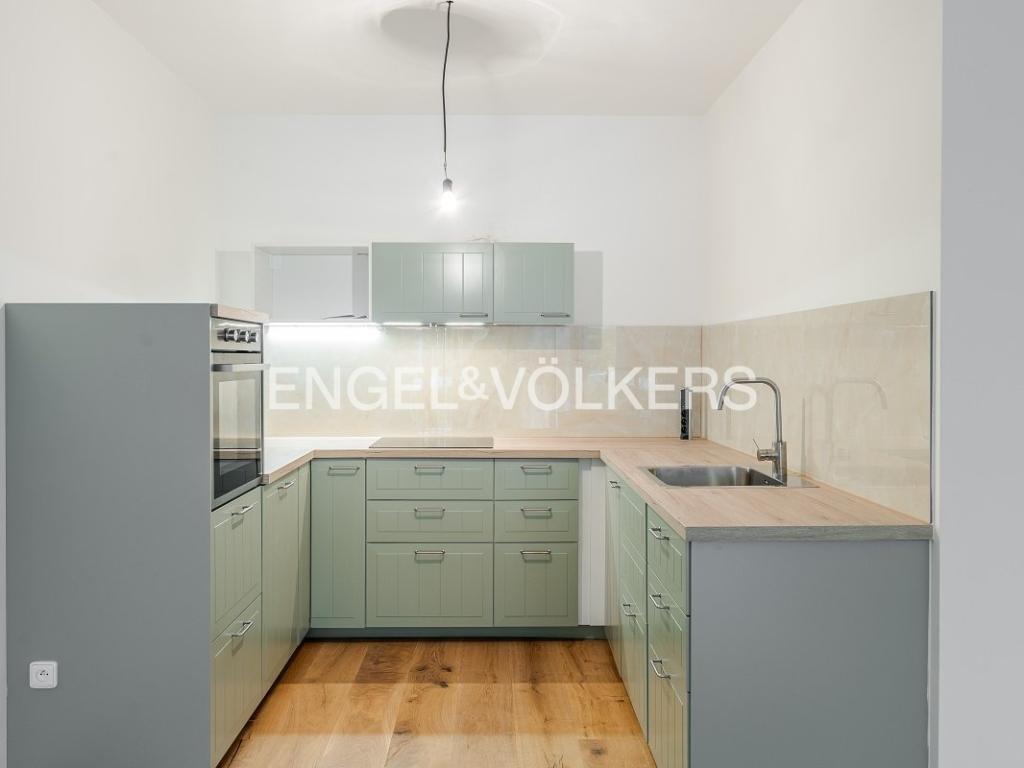 Pronájem bytu 2+kk 70 m2