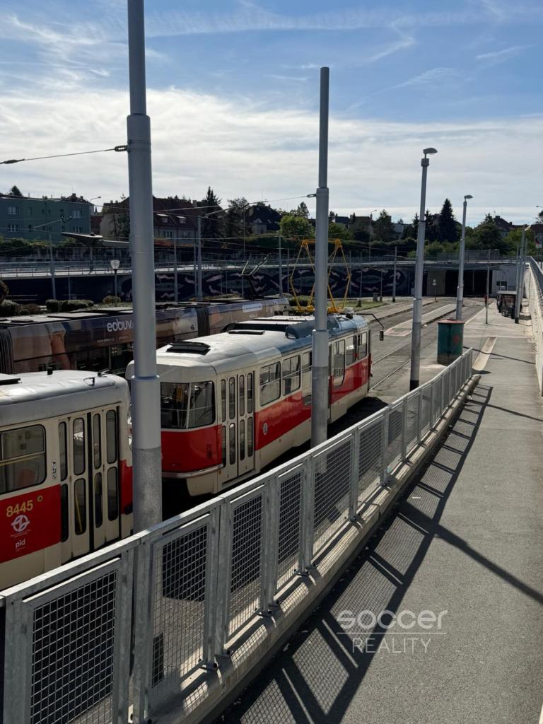 Pronájem bytu 2+kk 52 m2, Praha – náhled fotky 20