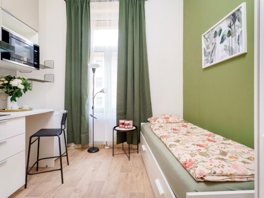 Pronájem bytu 1+kk 35 m2