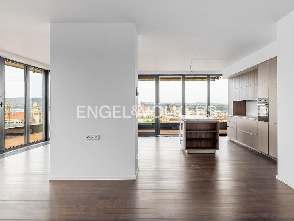 Pronájem bytu 5+kk 230 m2