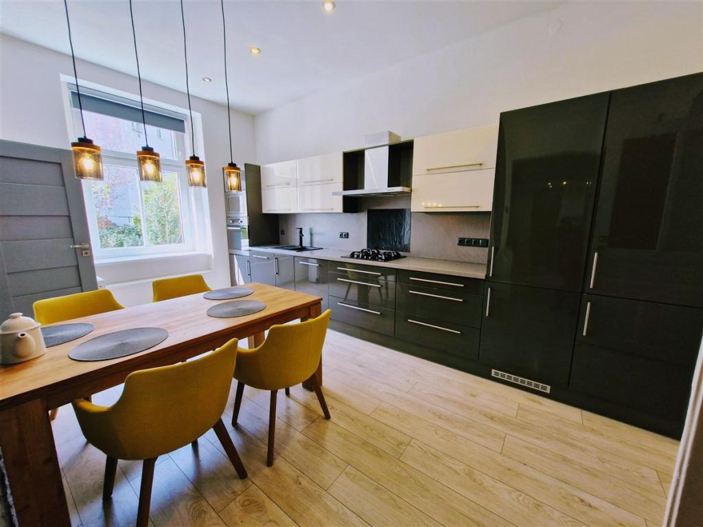 Pronájem bytu 2+1 62 m2