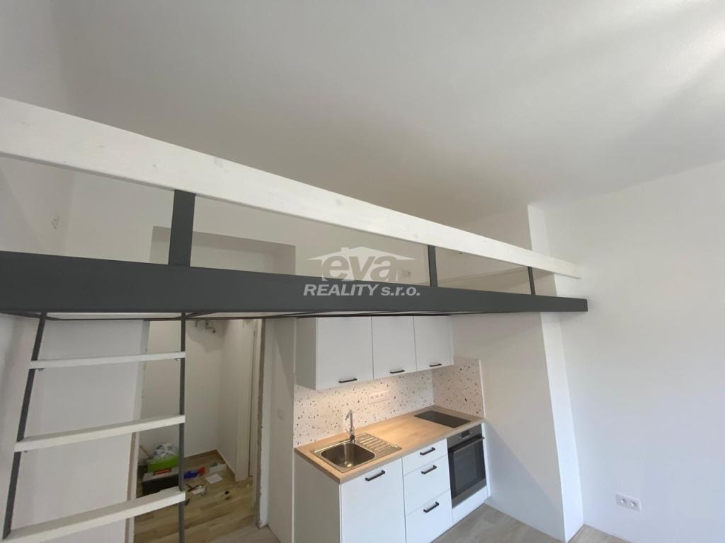 Pronájem bytu 1+kk 27 m2