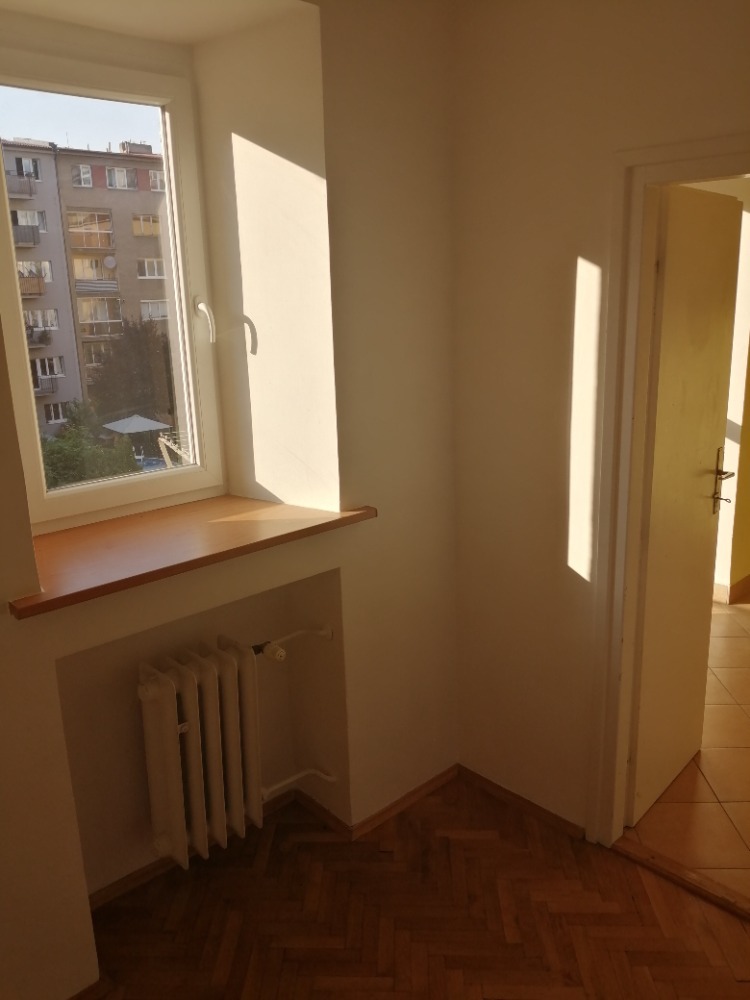 Pronájem bytu 3+1 80 m² – pohled 6