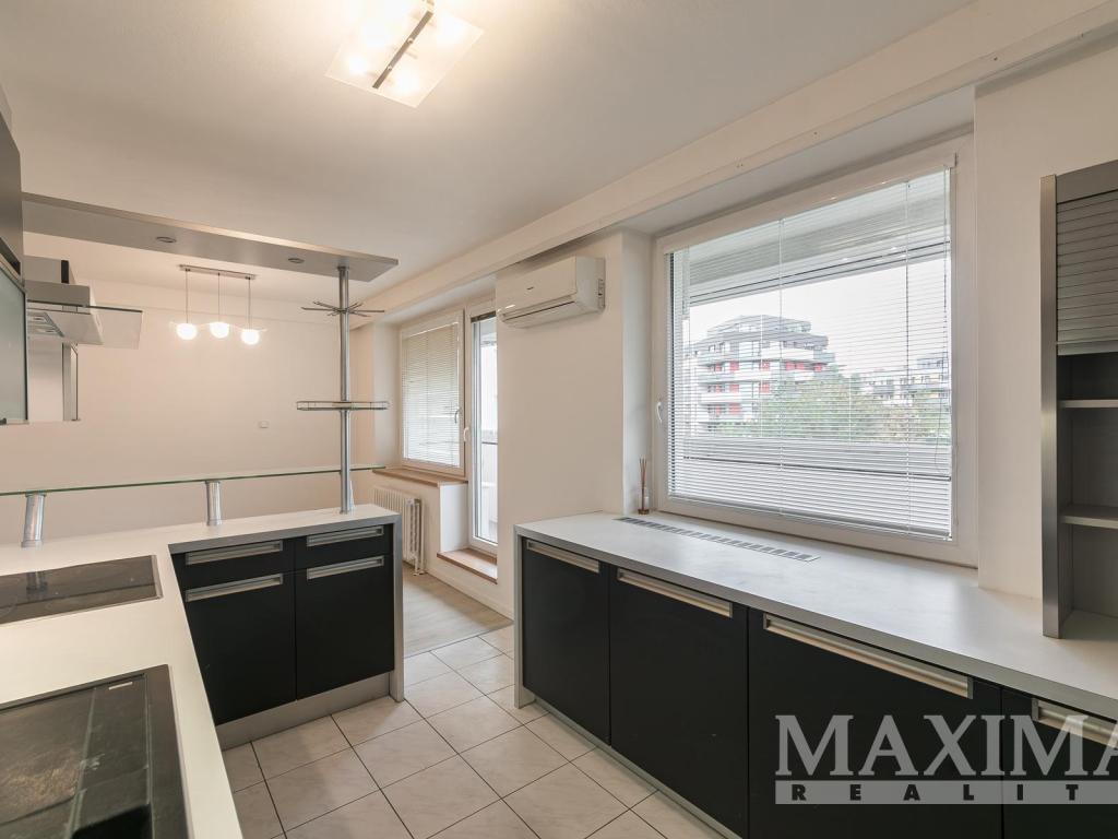 Pronájem bytu 3+kk 75 m2, Praha – náhled fotky 3