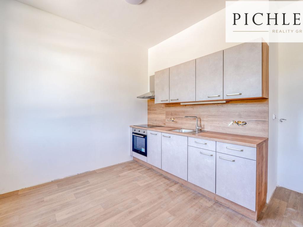 Pronájem bytu 1+kk 35 m2