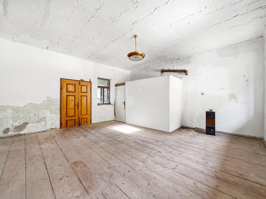 Listing 1