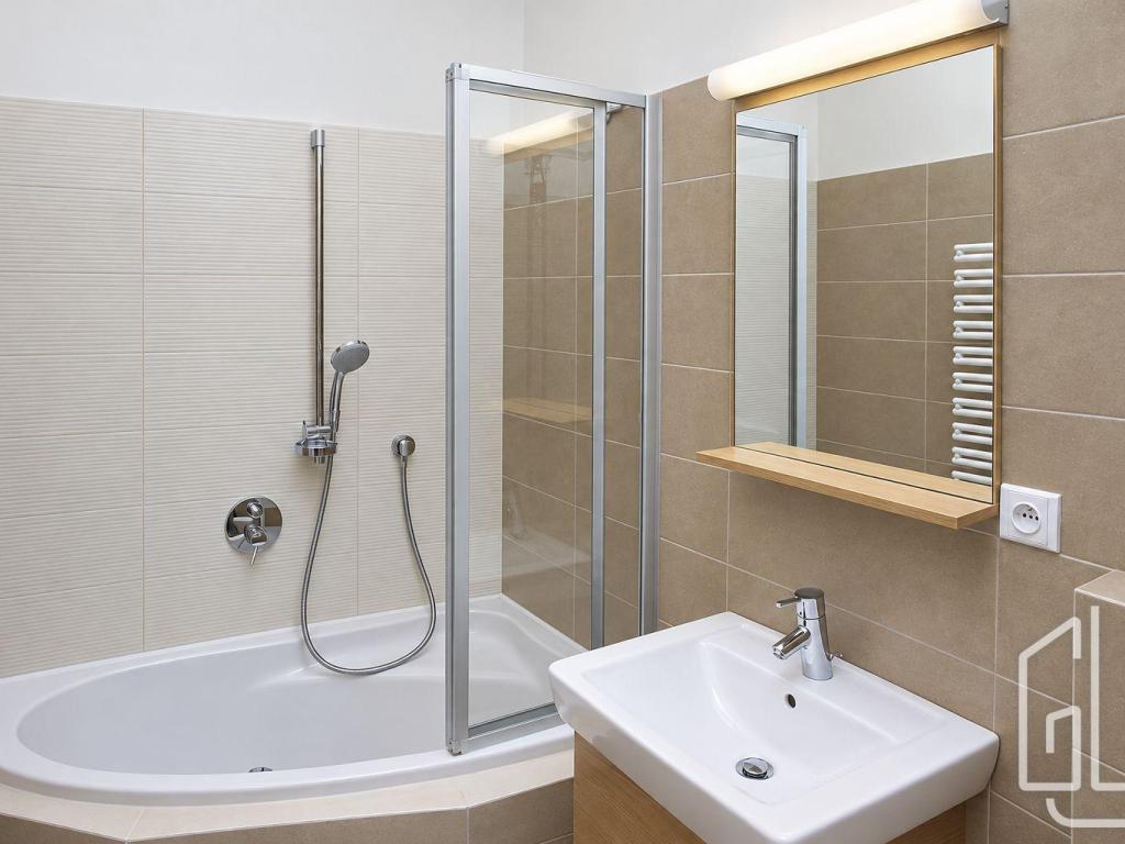 Pronájem bytu 2+kk 62 m2
