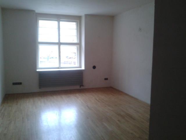Spolubydleni bytu 2 lůžka 100 m2