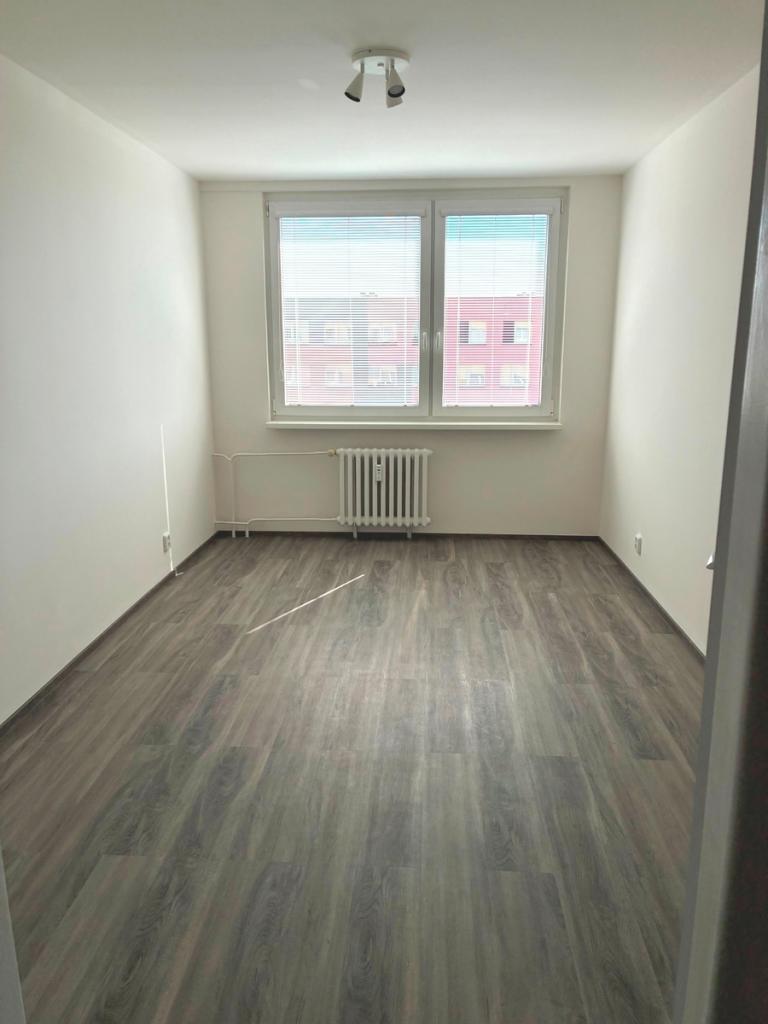 Pronájem bytu 2+kk 40 m² – pohled 6