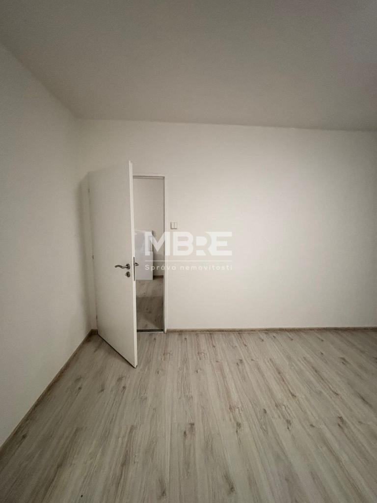 Pronájem bytu 2+kk 39 m2, Žatec – náhled fotky 8