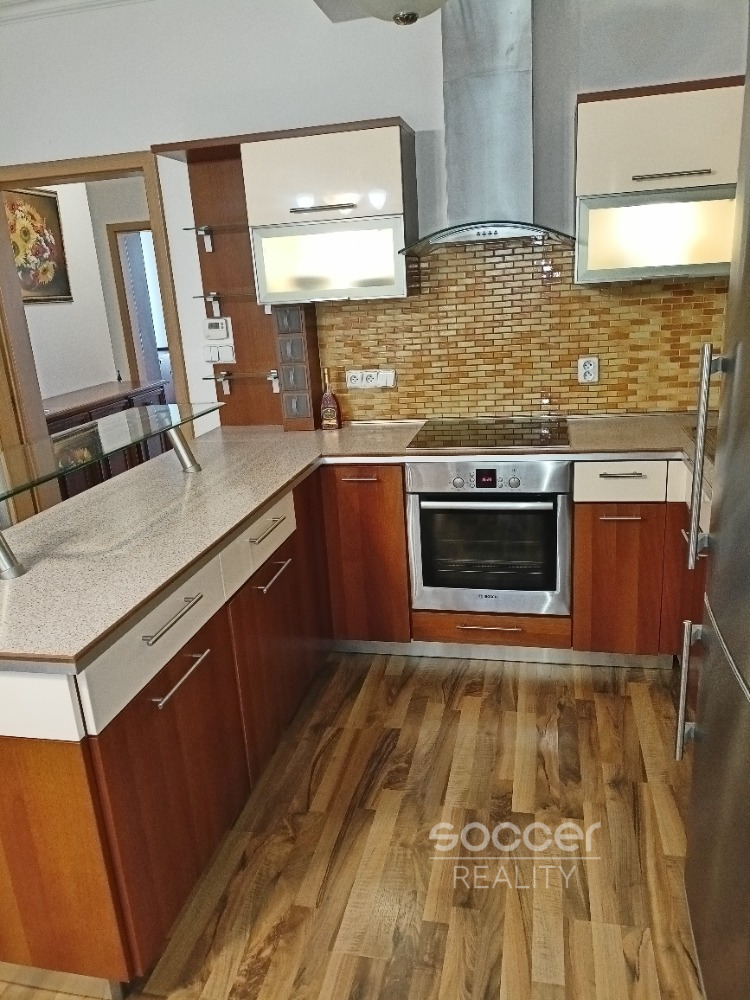 Pronájem bytu 3+kk 82 m2