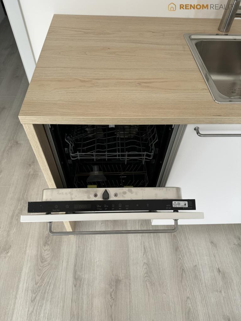 Pronájem bytu 1+kk 42 m2