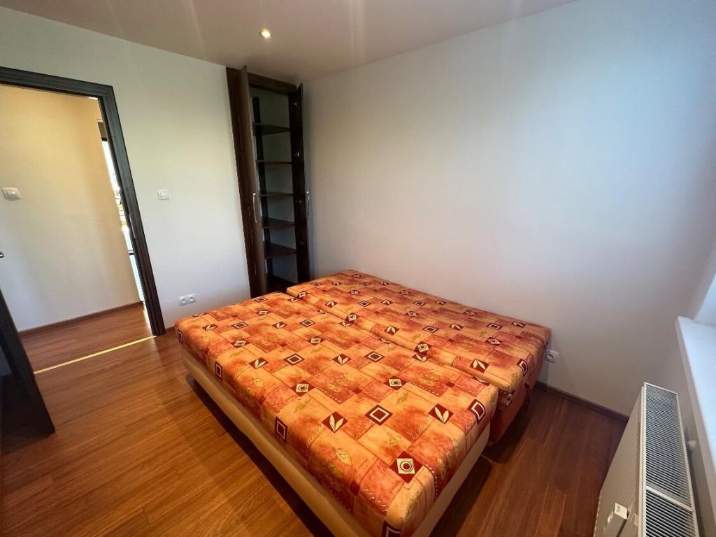 Pronájem bytu 1+1 52 m2