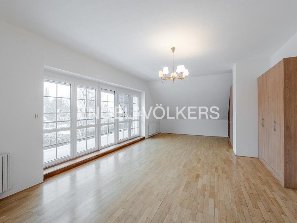 Pronájem domu 350 m2