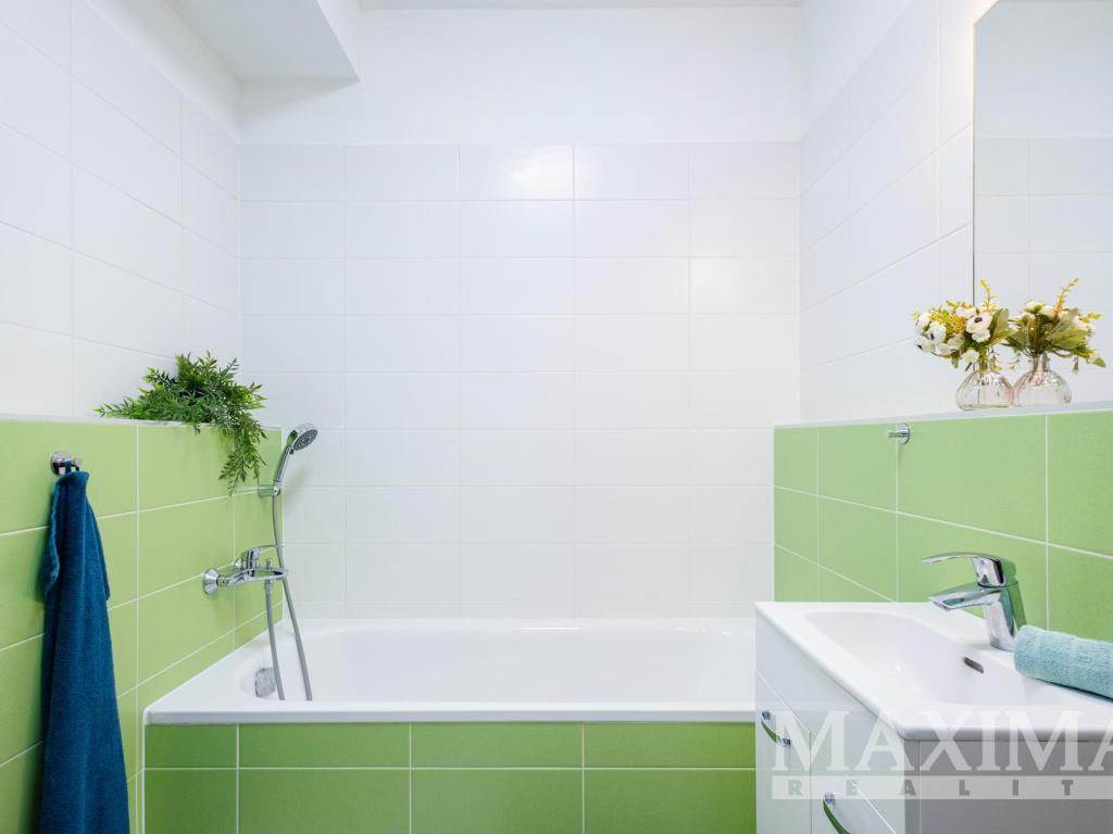 Prodej bytu 1+kk 39 m2, Praha – náhled fotky 13