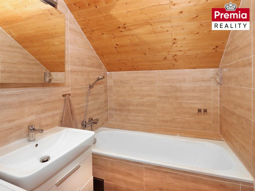 Pronájem bytu 3+kk 77 m2