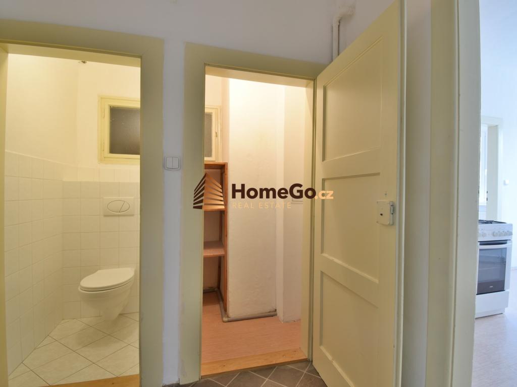 Pronájem bytu 2+kk 49 m2, Praha – náhled fotky 12
