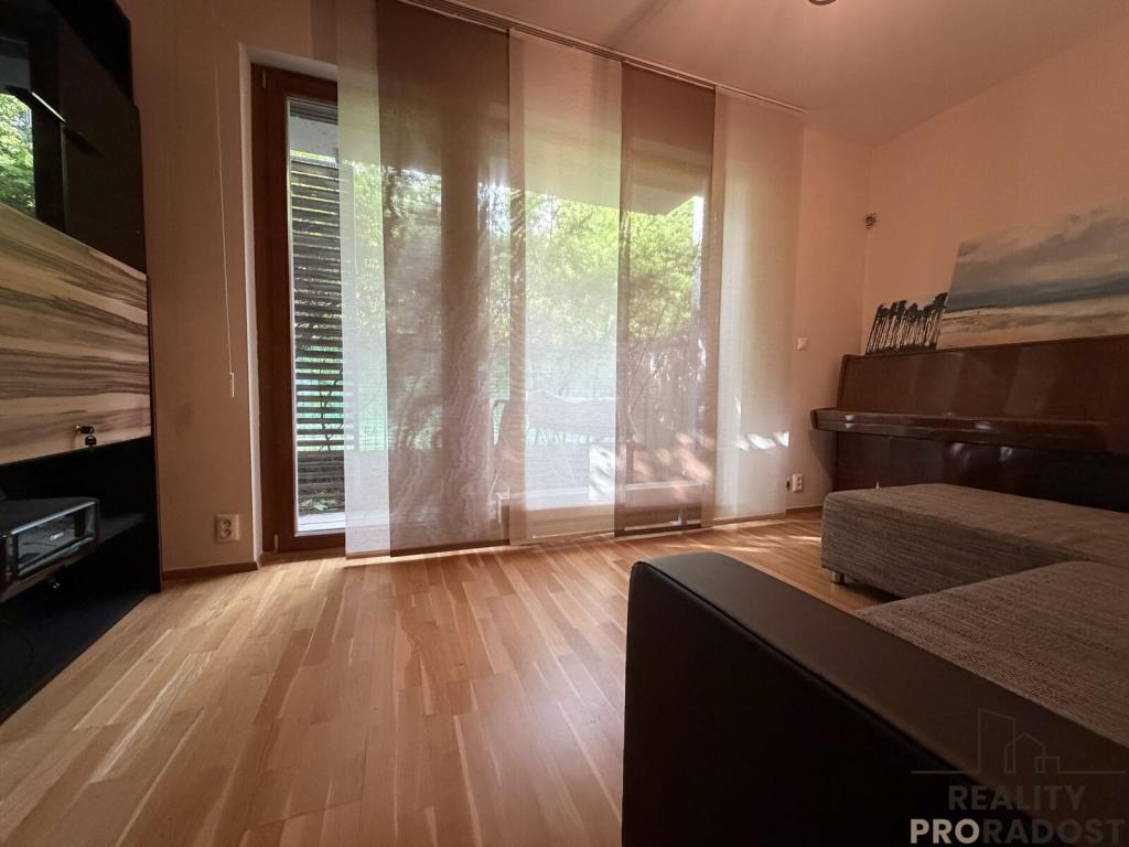 Pronájem bytu 3+kk 89 m2