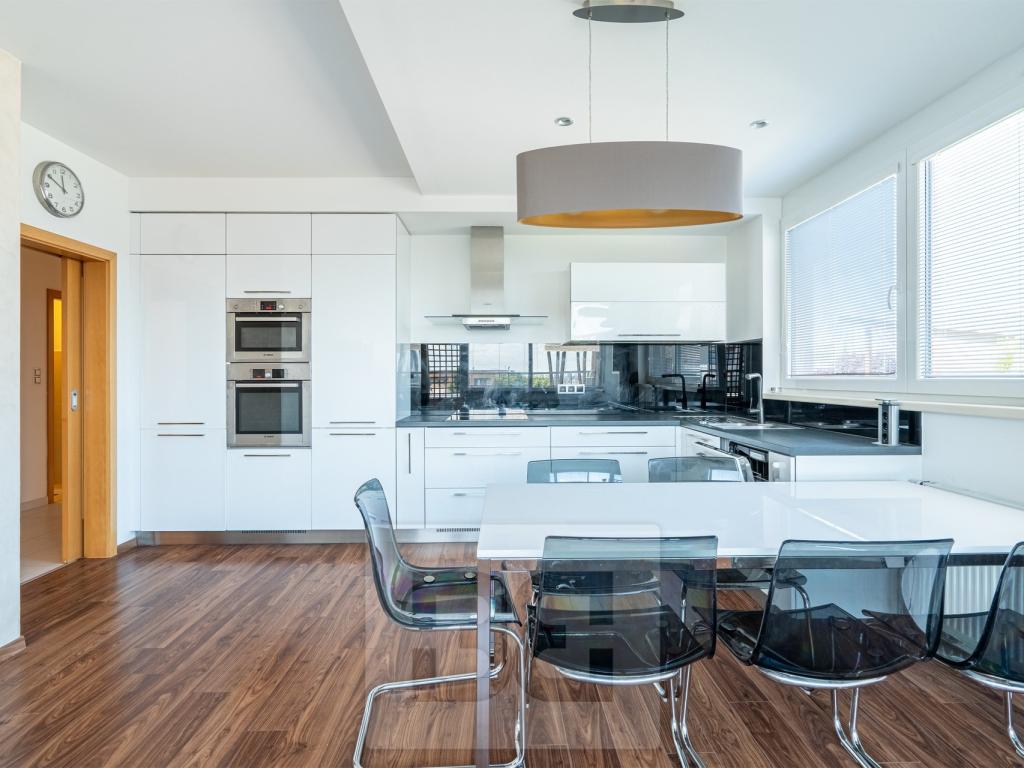 Pronájem bytu 3+kk 70 m2