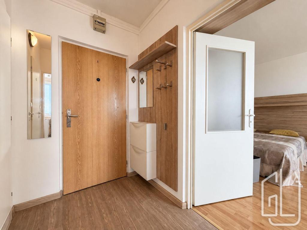 Prodej bytu 1+1 36 m2, Praha – náhled fotky 11