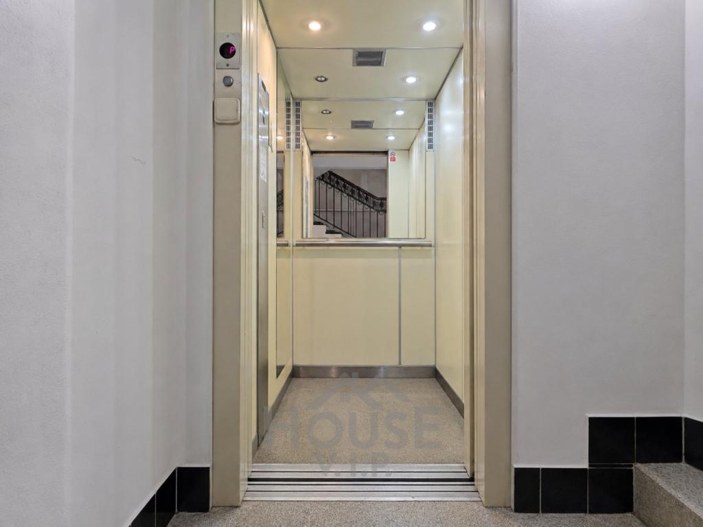 Prodej bytu 3+1 80 m2, Praha – náhled fotky 28
