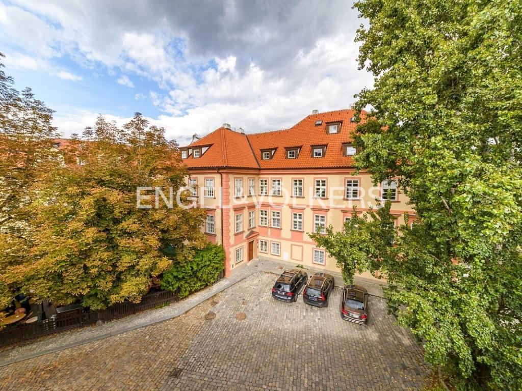 Pronájem bytu 2+kk 72 m2, Praha – náhled fotky 11