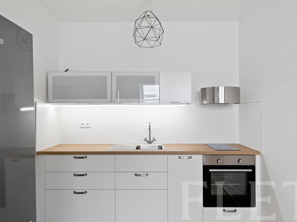 Pronájem bytu 1+kk 34 m2, Praha – náhled fotky 8