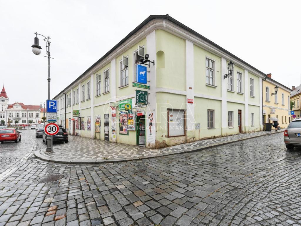 Pronájem bytu 1+1 64 m2