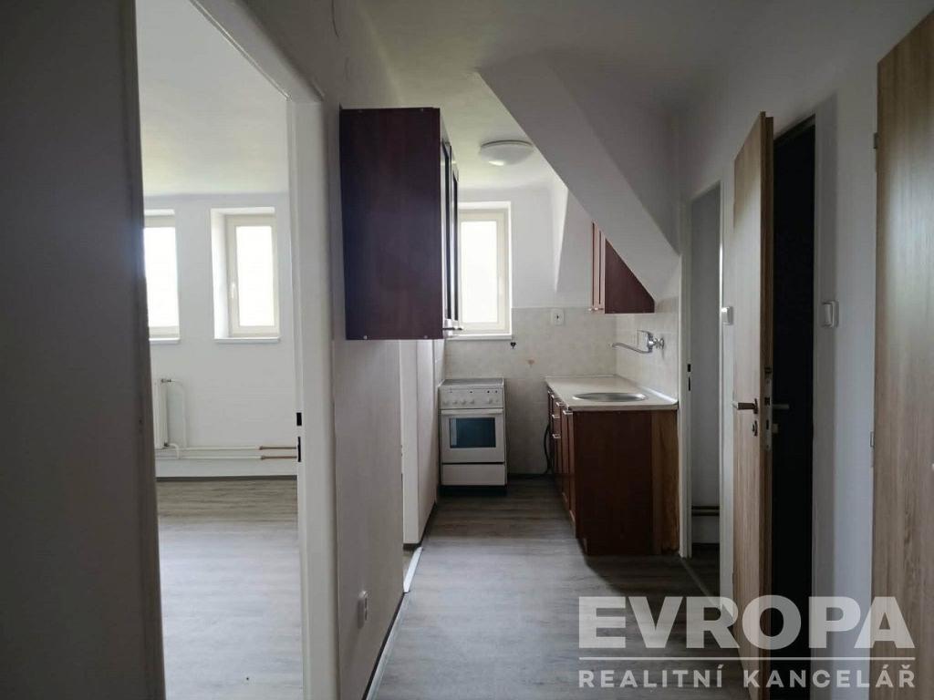 Pronájem bytu 2+1 70 m2