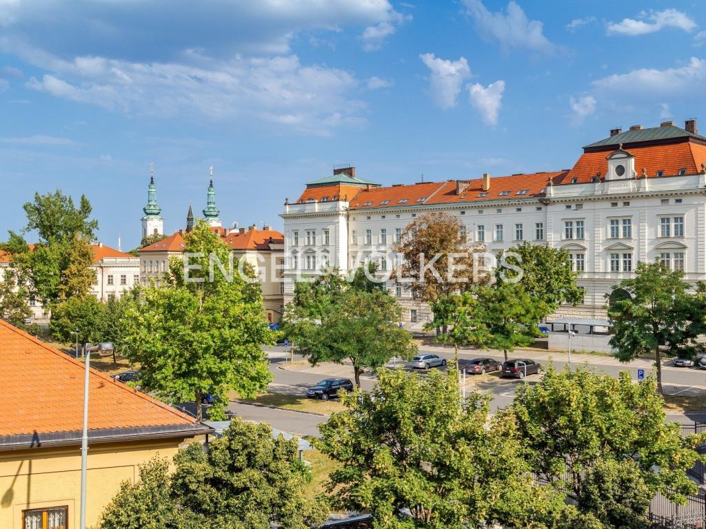 Pronájem bytu 1+kk 38 m2