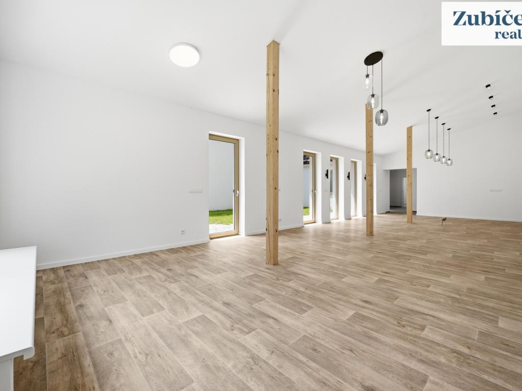 Prodej domu 140 m2, Kunovice – náhled fotky 12