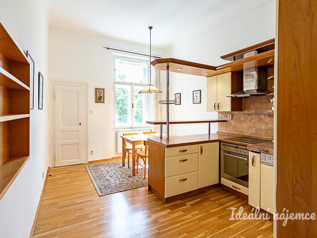 Pronájem bytu 2+1 77 m2