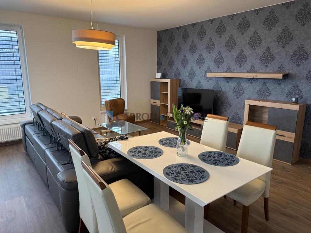 Pronájem bytu 4+kk 112 m2